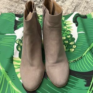 NWT Lucky Brand Leather Bootie in size 9.5